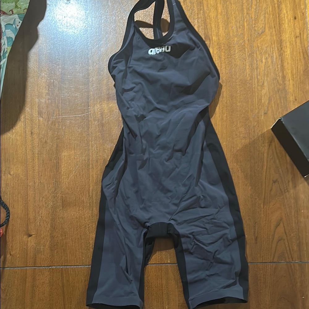 Arena Carbon Air